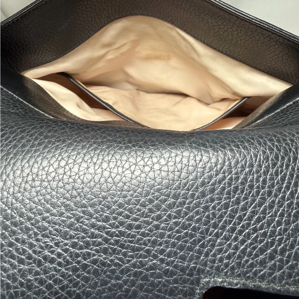 Tod's Black Leather Shoulder Bag - Picture 12 of 16